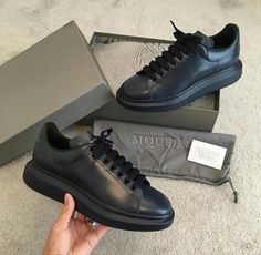 Black Alexander Mcqueen Sneakers Outfit, Alexander Mcqueen Sneakers Outfit, Vans Oldschool, Sneakers Outfit Men, Black Alexander Mcqueen, Mcqueen Sneakers, Alexander Mcqueen Sneakers, Alexander Mcqueen Shoes, Shoes Shopping