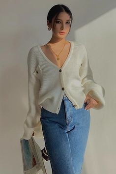 Item Type: TopsMaterial: Cotton Blend. WoolPattern: PlainNeckline: V NeckSleeve Length: Long SleeveColor: White. BlueSize: One Size Size (CM): Length Bust Sleeve Shoulder One Size 46 96 50 50 V-neck Knitted Cardigan For Day Out, Non-stretch V-neck Sweater For Layering, Non-stretch V-neck Cardigan For Day Out, Knitted V-neck Cardigan For Day Out, Soft Knit V-neck Cardigan For Day Out, Winter V-neck Cardigan For Day Out, Cozy V-neck Top With Buttons, Trendy White V-neck Cardigan, V-neck Knit Cardigan For Day Out