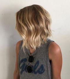 Blonde Balayage Bob Blonde Balayage Bob, Balayage Bob, Layered Bob Haircuts, Choppy Bob Hairstyles, Balayage Blonde, Bob Haircut For Fine Hair, Penteado Cabelo Curto, Blonde Balayage