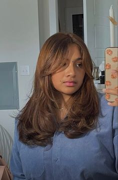 Morena Color Hair, Morena Skin Hair Color Ideas, Haircolor Ideas For Morenas, Dyed Hair Olive Skin, Brown Hair Color On Brown Skin, Golden Brown Hair On Tan Skin, Brown People Hair Color, Caramel Hair On Tan Skin, Brown Hair With Tan Skin