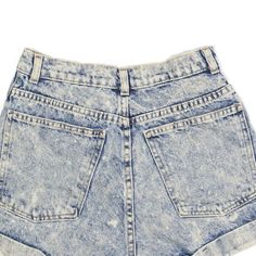 Item is in good used condition. > Size: XS > Waist Size: 26" > Inside Leg: 2" > Rise: 13" > Hem: 11" Acid Wash Shorts, Blue Denim Shorts, Wholesale Shoes, Beauty Bag, Cardigan Coat, Acid Wash, Active Wear Tops, Board Shorts