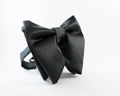 Mens Bowties, Oversized bow tie, Large BowTie, Big bow tie, Groom Bow Tie, Wedding BowTie Butterfly Bow Tie Black Bow tie Tom Ford style tie New Way Creation Design pre tied and adjustable handmade bowtie We offer free of charge custom initials visible or discreet on the adjustable strap of the bow tie! You just need to send a message with them if you want this. This bow tie is ready to give you a special or sophisticated designer touch for perfect formal events, ceremonies, photos, wedding, chu Cheap Black Tie Bow, Luxury Black Bow Tie For Black-tie Events, Luxury Black Bow Tie For Formal Occasions, Luxury Satin Bow Ties For Black-tie Events, Luxury Black Bow Tie For Gift, Luxury Black Bow Tie Gift, Luxury Gentleman Bow Tie For Black-tie Events, Cheap Classic Bow Tie For Party, Luxury Ties With Decorative Bow For Black-tie Events