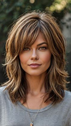 💅 Learn the secrets to elevate your style with this smooth Medium Length Hair With Long Layers Medium-Length Shag Haircuts. Expert styling guide available for fabulous outcome! Time-saving techniques included. Minimal maintenance required with Pro styling tools. Suitable for casual looks and includes expert strengthening care tips! #MediumLengthHairWithLongLayersMedium-LengthShagHaircuts #Hairfabulousoutcome #smoothHair #HairGoals #HairInspo Women Haircut Medium Layers, The Rachel Haircut Modern, Medium Layered Hair With Fringe, Haircut Medium Layers, Long Layers And Side Bangs, Medium Length Hair With Side Bangs, Clavicle Length Hair, Women Haircut Medium, The Rachel Haircut