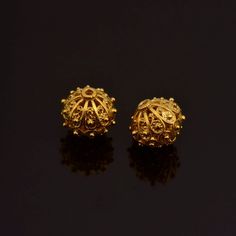 Sterling Silver Spacer Beads in 24K Gold Vermeil, Handmade Filigree type Beads , Entirely Handmade VM109D - Diameter : 15,5 mm - Height : 17 mm - Quantity per lot : 1 - Pictures are an intrinsic part of the description - Also available in 24K Gold Plated Sterling Silver ++ Shipping charged ONLY 1 time for ANY quantity purchased. ++ FREE Shipping for purchase 200 $ and up - Traditional Jewelry With Bead Caps And Round Beads, Gold Temple Jewelry Beads As Gift, Traditional Yellow Jewelry With Spacer Beads, Gold Jewelry With Intricate Round Beads, Traditional Yellow Gold Jewelry With Spacer Beads, Gold Beads For Temple Jewelry Making, Traditional Gold Beads For Jewelry Making, Traditional Handmade Gold Beads, Traditional Gold Jewelry With Bead Caps