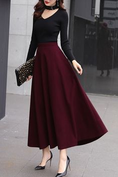 Hijab Stile, Long Skirt Outfits, Looks Chic, Flared Skirt, Modest Dresses, Black Top, Skirt Outfits, Flare Skirt, Casual Outfit