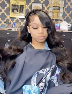 Cute Wig Hairstyles Side Part, Up And Down Frontal Wig, Wig With Fishtail Braid Side Part, Deep Side Part Wig With Fishtail Braid, Styles With Frontal Wig, 13x6 Wig Hairstyles, Hoco Wig Hairstyles, Side Part Frontal Wig Hairstyles, Black Lace Front Wigs Hairstyles