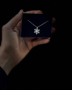 Handmade 925k Silver Snowflake Pendant Necklace for Women 💎  100% Genuine 925K Silver 📏  Pendant size: 1.5 Centimetres 📏Length: 45 Centimetres. Please contact us for an extender. 🌈  Silver, Rose Gold 💸  Hassle-free Returns* and Money-back Guarantee 🎁 All orders are packaged as gift in wooden boxes. 🚀 Safe and First Class Shipping 👗 Can be used on every day and every occasion. All our jewellery is %100 custom-made by hand with Love and Care.   Our jewellery is designed to be durable enoug Minimalist Winter, Snowflake Necklace, Snowflake Pendant, Good Luck Gifts, Silver Snowflakes, Elegant Pendant, Necklace Minimalist, Silver Colour, Style Minimalist