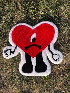 Un Verano Sin Ti Tufted Rug ❤️ Bad Bunny Rug, Carpet Room Decor, Bad Bunny Heart, Bad Bunny Merch, Bunny Heart, Carpet Room, Heart Pillows, Tutorials Drawing, Black Carpet