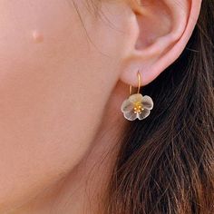 Embrace the enchanting beauty of nature's delicate blooms with our exquisite Crystal Quartz Cherry Blossom Dangle Earrings. These earrings capture the grace and elegance of cherry blossoms, meticulously crafted with crystal quartz stones and delicate metal accents, adding a touch of sophistication and ethereal allure to your every look. Shape\pattern: Cherry Blossom Flower Model Number: LFJB0066 Metals Type: Silver/18K Gold Metal Stamp: 925,Sterling Main Stone: Crystal Quartz Item Weight: about Feminine Drop Earrings For Spring, Petal-shaped Jewelry With Matching Earrings, Elegant Blossom Earrings For Gift, Elegant Petal-shaped Blossom Jewelry, Elegant Blossom Color Flower Earrings For Gift, Feminine Blossom Flower Jewelry, Delicate Dangle Earrings For Spring, Minimalist Drop Earrings For Spring, Spring Rose Gold Dangle Jewelry