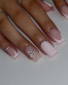 Summer Prom Nails, Short Nail Inspo Summer 2024, Acrylic Nails Graduation, Short Nail Ideas Summer 2024, Nagel Inspiration, Full Nail Tips, Nagel Design, Graduation Nails, Finger Nail Art