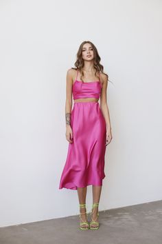 Pink Silk Skirt, Fuchsia Midi, Bridesmaid Satin Set, Wedding Skirt, Long Bias Skirt, Party Skirt Set, Summer Skirt, Special Occasion ⭐️Size: The length of the skirts from waist to bottom is always: 🔹Mini skirt 17 inches. 🔹Midi skirt 34 inches. 🔹Maxi skirt will require additional measurements from the client. ❤️❤️When you place the order, please write your measurements of the waist and hips. We will sew the skirt perfectly to your measurements👌😊 ⭐Our fabric: We have used a premium quality sa Skirt Set Summer, Montenegro Wedding, Pink Silk Skirt, Pink Satin Skirt, Pink Skirt Set, Bridesmaid Satin, Bias Skirt, Bridal Shower Outfit, Satin Set