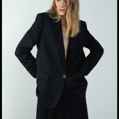 Zara Oversized Black Blazer Never Worn Xs Zara Jackets, Black Blazer, Zara Black, Black Button, Blazer Buttons, Blazer Suit, Suit Jacket, Zara, Jackets For Women