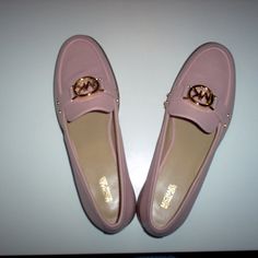 Michael Kors Loafers Pebbled Leather Size 9.5 M Sg22e, Brand New, No Tags, No Box, Gold Trim Elegant Low-top Synthetic Loafers, Casual Leather Flats With Studded Rubber Outsoles, Casual Pink Leather Loafers, Casual Workwear Loafers With Studded Outsoles, Pink Casual Loafers For Office, Casual Pink Loafers For Office, Pink Leather Loafers With Flat Heel, Pink Leather Flat Heel Loafers, Pink Leather Loafers For Office