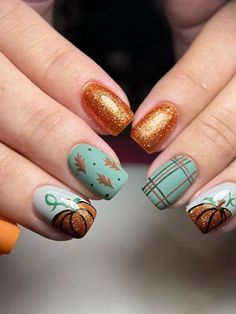 Fall Nails With Pumpkins And Leaves, Green And Orange Fall Nails, Blue Pumpkin Nails, Pumpkin Pie Nails, Pumpkin Nails Fall, Fall Pumpkin Nails, Pumpkin Nail Designs, Early Fall Nails, Cute Nail Colors