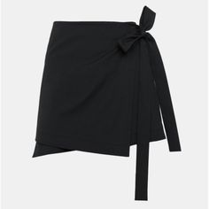 Details: - Wrap Skirt - Mini - Button And Tie Closure - Slight Stretch Color: Black Size: 6 Materials: Shell 96% Cotton, 4% Elastane Piping 100% Polyester Rn# 98406 Approximate Measurements (Laid Flat) Waist 16" Length 15" Condition: Nwot No Visible Tears, Stains, Or Flaws Comes From Smoke/Pet Free Home Black Wrap Skirt, Mini Skirt Black, Skirt Mini, Skirt Black, Wrap Skirt, Piping, Mini Skirt, Lookbook, Womens Skirt