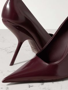 FERRAGAMO Eva patent-leather pumps Ferragamo Heels, Ferragamo Pumps, Salvatore Ferragamo Shoes, Raffia Bag, Ferragamo Shoes, A Ship, How To Make Shoes, Boot Pumps, Patent Leather Pumps