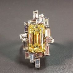 Finger Accessories, Fancy Yellow Diamond Ring, Yellow Diamond Ring, Canary Diamond, Bijoux Art Nouveau, Lady Fingers, Yellow Diamond Rings, Fancy Yellow Diamond