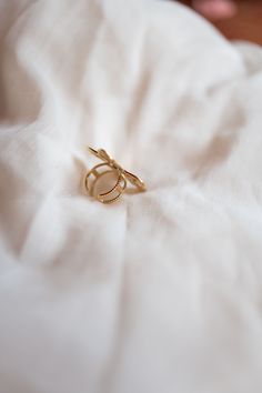 Elevate your look with our beautiful golden Salou ring! Crafted from stainless steel with a golden finish to ensure durability, this flower-shaped ring is slightly adjustable. Parisian Summer, Salou, Elevate Your Look, Summer Fashion, Stainless Steel, France, Ring, Fashion Design