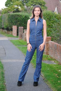 ♥Amazing 90s does 70s vintage dark wash denim jumpsuit! ♥Brand: Firetrap ♥️Label states UK size 8 but comes up a bit smaller, would best fit size 6. ♥Pit to pit measurement: 16 inches ♥Waist: 26 inches ♥Inside leg: 31 inches ♥Model is size 8 and 5'5 ♥In good vintage condition, general signs of wear as to be expected from a vintage garment Womens Jumpsuits, Jean Vintage, 70s Vintage, Denim Jumpsuit, Dark Wash Denim, 70s Fashion, Vintage Denim, Jumpsuits For Women, All In One