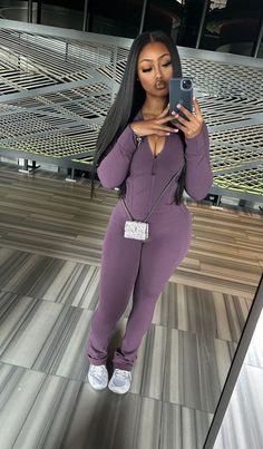 Baddie Museum Outfit, Cool Weather Outfits Black Women, Plt Set Outfit Black Women, Ugg Boots Outfit Black Women, Imani Aesthetic, Baddie Selfies Instagram, Dress Outfits Black Women, Cold Weather Outfits Baddie, Baddie Wardrobe