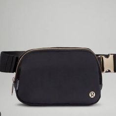 Lululemon Velour Everywhere Belt Bag Black Gold Nwt New With Tags Zippered Pockets Easy-Access, Exterior Pocket For Your Essentials With A Slip Pocket For Your Phone Store Your Must-Haves In An Interior Pocket Dimensions: 19cm X 5.5cm X 13cm (7.5” X 2” X 5”) New With Tags Gorgeous Velour Extended Strap (Not Original) Black With Gold Hardware Details Look And Feel Amazing In Lululemon! All Items Are Cross Listed On Other Platforms. Bundle To Save On Shipping And For An Additional Discount! Lululemon Belt Bag, Black Fanny Pack, Lululemon Bags, Phone Store, Green Backpacks, Adventure Backpack, Everywhere Belt Bag, Workout Bags, Gold Belts