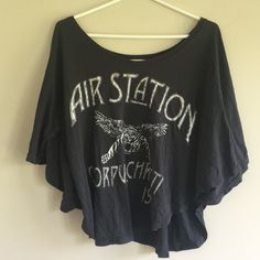 This Stylish Tee Is In Brand New Condition And Is Great For A Hot Summer Day! Gray Cotton Grunge Top, Gray Grunge Cotton Top, Gray Short Sleeve Grunge Top, Gray Crew Neck Grunge Top, Gray Grunge Crew Neck Top, Gray Graphic Tee For Fall, Grunge Gray Tops For Spring, Oversized Gray Top With Graphic Print, Loose Tees