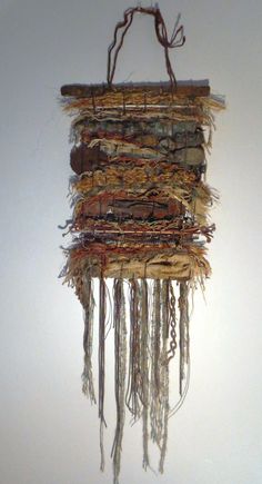 Unusual Macrame Projects, Art Yarn Weaving, Driftwood Art Diy, Basket Weaving Diy, Doilies Crafts, Paper Art Sculpture, Yarn Wall Art, Driftwood Wall Art