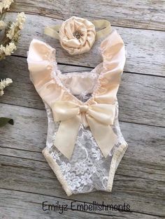 Baby Newborn Girl, Newborn Coming Home Outfit, Newborn Romper, Baby Coming, Coming Home Outfit, Baby Newborn, Newborn Dresses, Newborn Photo Props, Newborn Photo