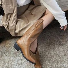 Majxx - West-inspired Brown Cowboy Boots: Over-the-Knee Riding Boots with pointed toes Brown Equestrian Boots, Brown Cowboy Boots, Rough Heels, Equestrian Boots, Pointed Heels, Cowboy Style, Leather High Heels, Martin Boots, Western Cowboy Boots