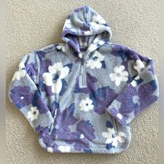 Nwt Beautiful Abercrombie Kids Pattern Cozy Quarter-Zip Hoodie Purple Floral. Size 15/16 Comfy Hoodie In Our Super Soft Cozy Lightweight Fleece Fabric, Featuring On-Trend Pattern, Quarter-Zip Detail, Front Pouch Pocket And Curved Hem. Cozy Purple Hoodie For Winter, Hoodie Purple, Quarter Zip Hoodie, Kids Pattern, Abercrombie Kids, Comfy Hoodies, Purple Grey, Purple Floral, Fleece Fabric