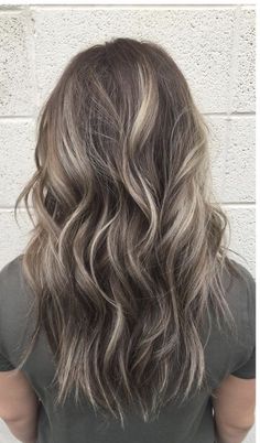 Silver Hair Highlights Brown Brunettes, Ash Brown Hair With Money Piece, Bronde Haircolor With Money Pieces, Katelyn Brown, Hair Caramel, Winter Moodboard, Silver Hair Highlights, Balayage Hair Caramel, Money Pieces