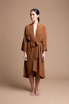 THIS ITEM IS FINAL SALE We designed the MINX robe with simplicity, elegance, and comfort in mind. Ideal for many occasions, this versatile mid-length robe is made with ultra luxurious Italian silk, gently sand-washed for added softness. MINX is machine washable for easy care. DETAILS & FIT:  -One Size Fits Most -Relaxed Fit -42" Front Length From Shoulder -Slight Hi-Low Hem -Removable Sash Closure -French Seams Throughout -Sand-washed Italian Silk Crepe De Chine -Subtle & Soft Pebble Texture -Na Silk Bridesmaid Robes, Robe Silk, Silk Kimono Robe, Bridal Robe, Silk Robe, Bridesmaid Robes, French Seam, Bridal Robes, Womens Robes