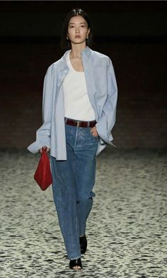 Normcore Style, Normcore Fashion, Fall 24, Street Look, Clothes Style, Style Chic, Style Board, Fashion Inspiration, Women Fashion