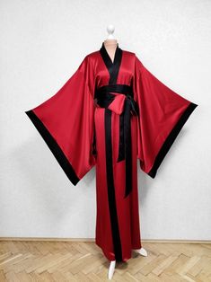 Silk Kimono Robe, Mulberry Silk Robe 24 Colors, Double-sided Kimono, Gothic Bridal Robe Floor Length Robe Lined Satin, Kimono Dressing Gown, - Etsy Russia Red Silk Robe, Floor Length Robe, Silk Bridal Robe, Silk Robe Long, Bridal Kimono, Kimono Dressing Gown, Plus Size Kimono, Bridal Party Robes, Silk Kimono Robe