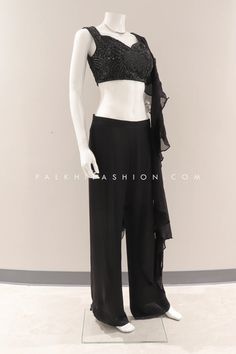 The Majestic Edit: Black Indian Designer Crop Top Outfit – Palkhi Fashion Designer Crop Top, Palkhi Fashion, Crop Top Outfit, Silk Crop Top, Black Indians, Crop Top Designs, Hem Pants, Designer Outfits, Ruffles Fashion