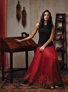 Long Skirt Outfits Indian, Skirt Outfits Indian, Indian Skirts, Long Skirt Top Designs, Long Skirt And Top, Indian Skirt, Outfits Indian, Lehenga Gown, Lehenga Blouse Designs