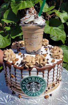 there is a starbucks cake on the table