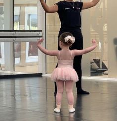 Ballet Daughter Aesthetic, Baby Girl Vision Board, Mom And Baby Girl Aesthetic, Future Mom Aesthetic, Baby And Mom Aesthetic, Two Kids Aesthetic, Future Kids Aesthetic, Rich Mum Aesthetic, Cute Kids Aesthetic