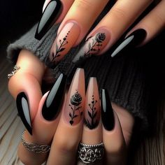 Black Nails Wedding, Gothic Wedding Nails, Acotar Inspired Nails, Black Coffin Nails Design, Mafia Nails, Black And White Nails, Gothic Nails, Goth Nails