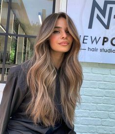 Soft Healthy Hair, Rambut Brunette, Brown Hair Looks, Brown Hair Inspo, Bronde Hair, Brunette Hair With Highlights, Brunette Balayage Hair, Brown Hair Balayage, Blonde Hair Inspiration