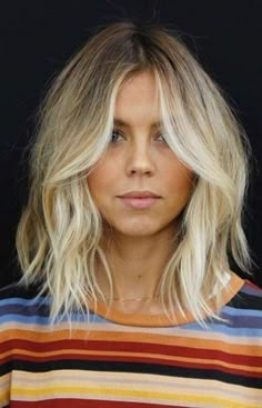 70 Sexy Curtain Bangs That Will Frame Your Face (2022) Lob Haircut, Long Bob Hairstyles, Braided Bun, Blonde Bobs, Cut My Hair, Hair Envy, Balayage Hair, Bobs Haircuts