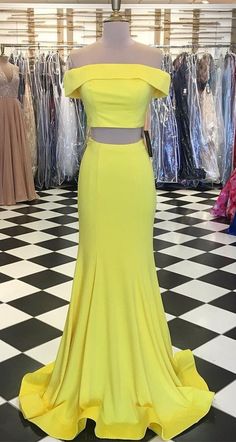 Yellow Prom Dresses #YellowPromDresses, Prom Dresses 2018 #PromDresses2018, Prom Dresses For Cheap #PromDressesForCheap, Prom Dresses Mermaid #PromDressesMermaid, Two Pieces Prom Dresses #TwoPiecesPromDresses Yellow Prom Dress, Yellow Mermaid, Yellow Prom, Evening Dress Beaded, Mermaid Gown Prom, Glamorous Evening Dresses, Prom Dresses Yellow, Prom Dresses 2018, Gaun Fashion