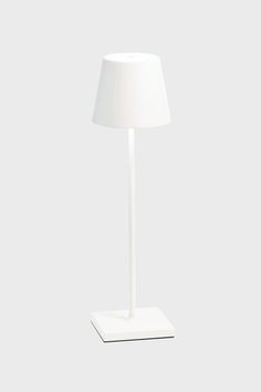 White Poldina Pro Table Lamp Warm Lighting, Room To Room, Tabletop Accessories, 9 Hours, The Venetian, Led Table, White Table Lamp, Led Table Lamp, Three Color