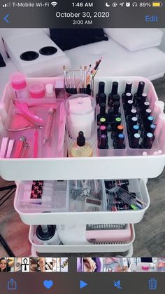 Nail Organizer Ideas, Nails At Home Setup, Small Nail Salon Ideas Business, Nail Desk In Bedroom, Acrylic Powder Organization, Nail Set Up In Bedroom, Nail Tech Organization Ideas Storage, Mobile Nail Technician Set Up, Nail Cart Organizer Ideas