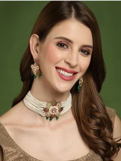 his Listing is For :- Indian Kundan Choker, Indian Jewelry, Bollywood Jewelry, Pakistani Jewelry, Indian Wedding Necklace, Bridal Choker, Kundan Necklace, Choker PRODUCT ID --- Geeta 01 BIRTHSTONE --- JULY, MAY, SEPTEMBER MATERIAL --- GOLD PLATED BRASS PRODUCT TYPE --- NECKLACE WITH EARRINGS. This is a stunning handmade necklace perfect for high end Jewelry Collector, a keeper in Traditional Vintage Indian/Pakistani Bridal jewelry and a Luxury Gift for your Daughter, Sister or Wife on Wedding or White Bridal Necklace For Festive Reception, Festive White Cutdana Bridal Necklace, Festive White Bridal Necklace For Reception, White Tilla Choker For Wedding, Traditional White Choker For Parties, White Tilla Bridal Necklace For Celebration, White Bridal Necklace For Diwali Reception, Traditional White Party Choker, White Jewelry With Zari Work For Reception