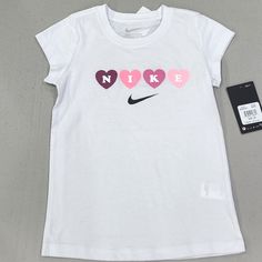 Nwt Bin K.G Cute Nike Short Sleeve Tops, Cute Nike White Tops, Cute White Nike Top, Tops Nike, Nike Tee, Nike Pink, Nike Tees, Girls Tees, Kids Nike