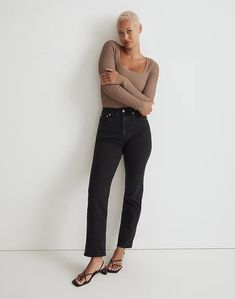 The Petite Curvy '90s Straight Jean in Belmere Wash Closet Refresh, Petite Curvy, Polished Casual, Fashion Inspiration Board, Elevated Basics, Dark Jeans, Denim Details, Vintage Jeans