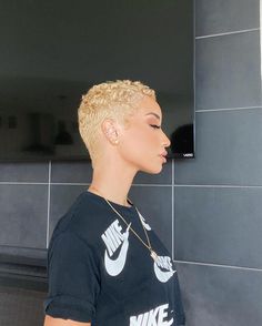 Raven Elyse Short Hair, Bleach Short Hair Black Women, Blonde Low Cut Black Women, Blonde Short Hair, Big Chop Curly Hair, Blonde Buzzcut Woman Black, Black Woman Platinum Blonde Hair Short, Fade Haircut Women, Natural Hair Haircuts