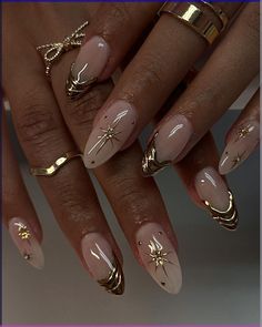 Discover the hottest nail trends for 2024! From elegant neutrals to bold statement designs, these nail styles will keep you looking polished and trendy all year long. 🌟 Whether you're dressing up for a special event or keeping it casual, find the perfect nail inspiration to match your vibe. Explore more now! #NailTrends #ManicureInspo #FashionNails Kutek Disney, Unghie Sfumate, Milky Nails, Summery Nails, Xmas Nails, Prom Nails, Funky Nails, Pretty Acrylic Nails, Chic Nails