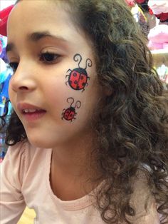 Ladybug Face Paint, Simple Face Paint, Halloween Makeup Tutorials, Animal Face Paintings, Easy Halloween Makeup